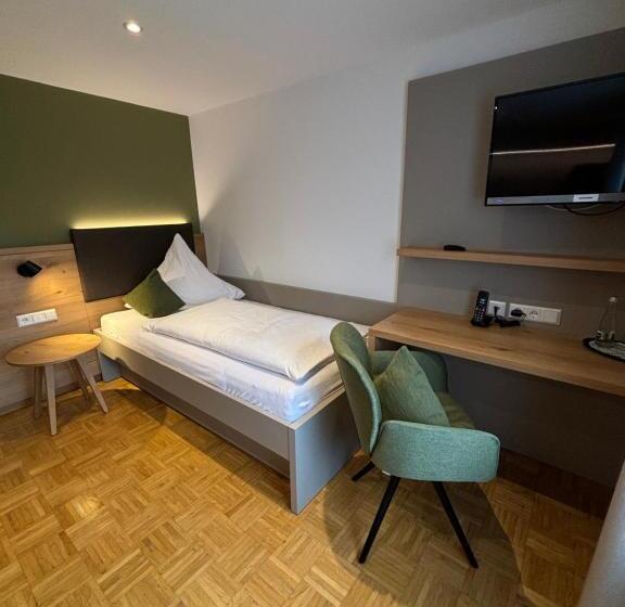 پانسیون Landgasthaus Zur Linde, Neusatz