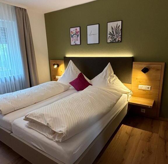 پانسیون Landgasthaus Zur Linde, Neusatz