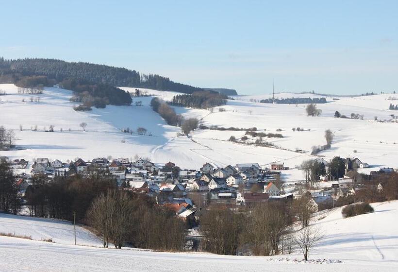 پانسیون Landgasthof Hotel Sauer
