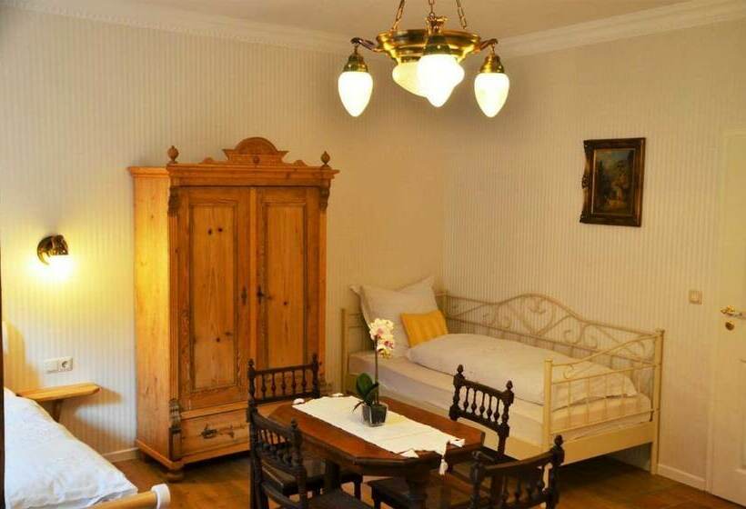 بنسيون & Café Mohrenbrunnen