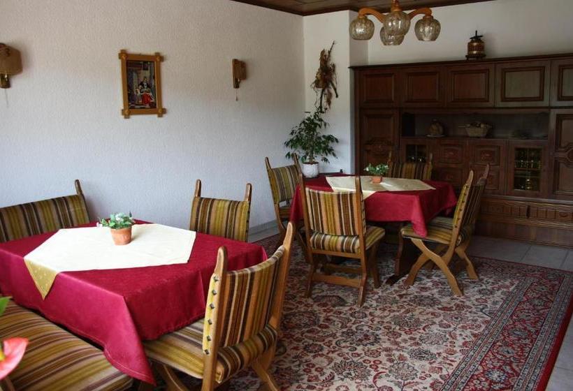 ペンション Weingut Und Gästehaus Wolfgang Beth