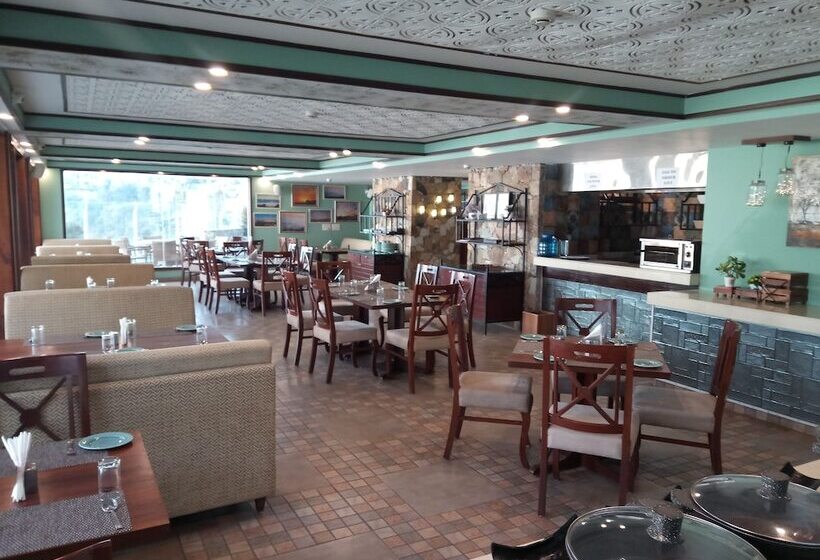ホテル The Fern Brentwood Resort, Mussoorie