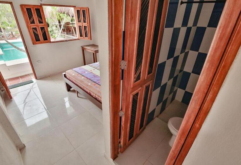 پانسیون Hostal Nibuni Palomino