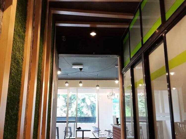 فنادق الكبسولة Sleepbox Hotel   Hostel
