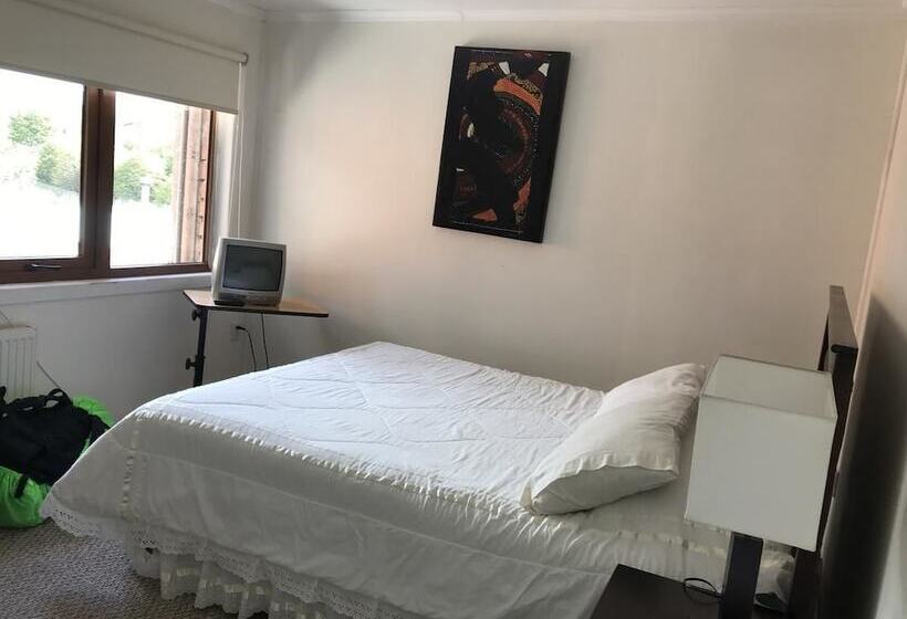 بنسيون Hostal Akainij