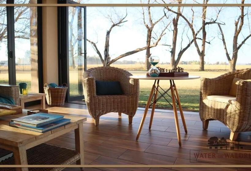 פנסיון Water On Waldrift Guesthouse