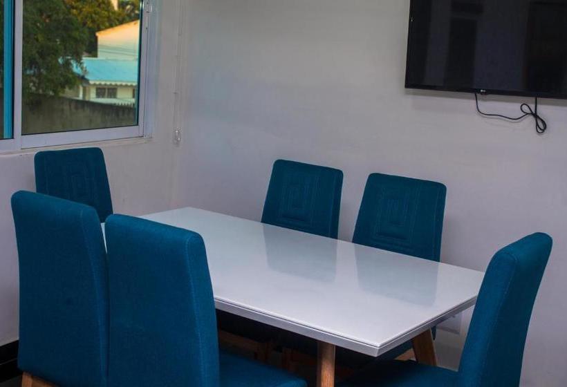 هاستل Ocean Blue Beach