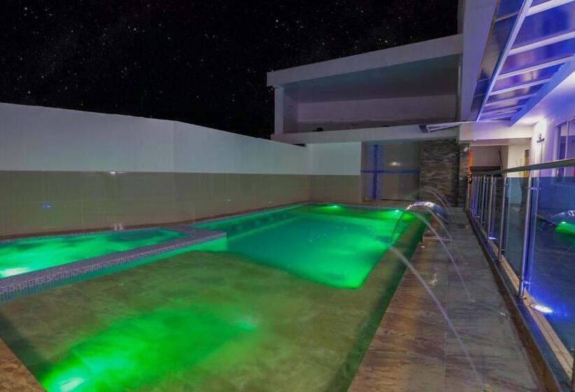 هاستل Ocean Blue Beach