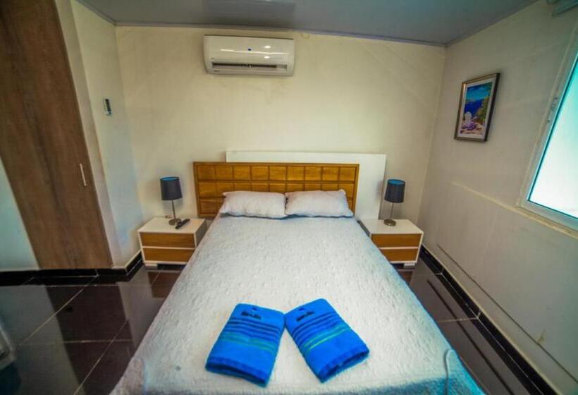 هاستل Ocean Blue Beach