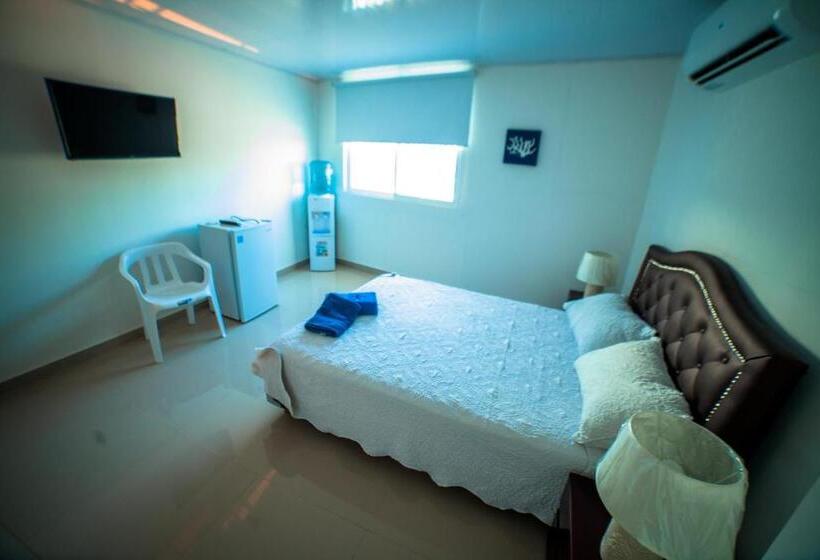 هاستل Ocean Blue Beach