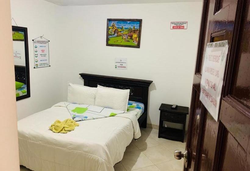 هتل Colonial El Bosque