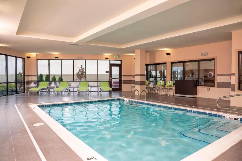 호텔 Courtyard By Marriott Cleveland Elyria