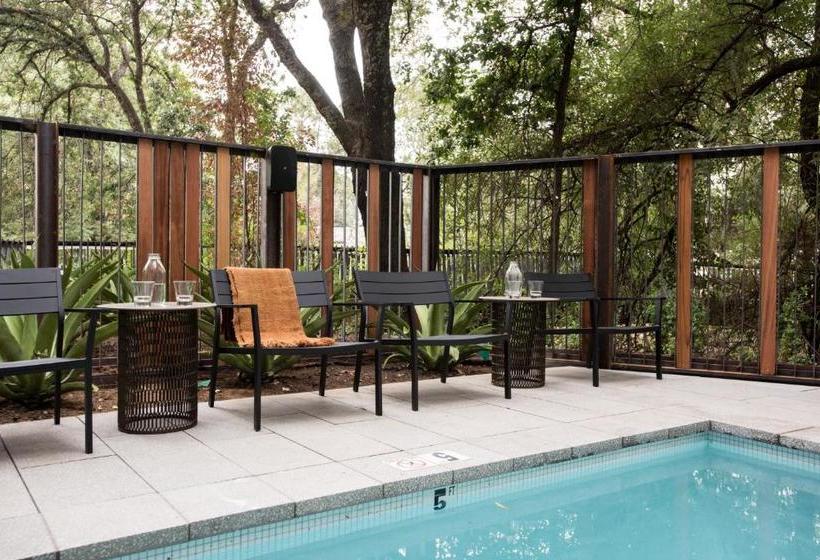 هتل Harmon Guest House