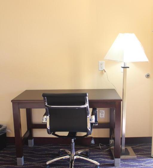 مُتل Express Inn And Suites