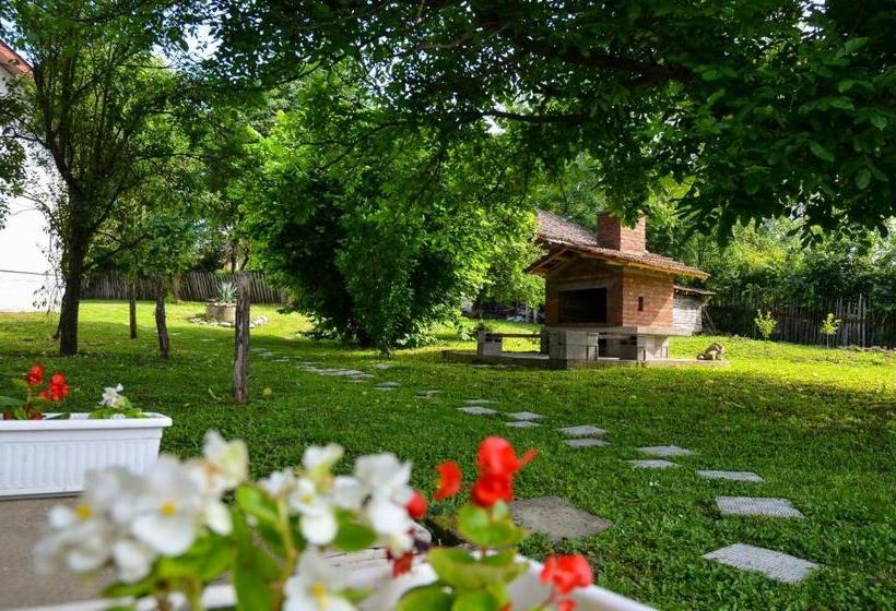 پانسیون Kuca Za Odmor Radovanovic