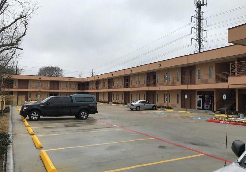 ユースホステル Crystal Inn  Sugarland