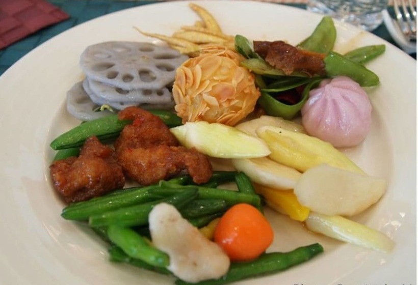 هاستل Gin Jian Commercial