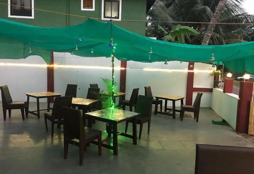 هاستل Super Deluxe Mansion Stay In Candolim