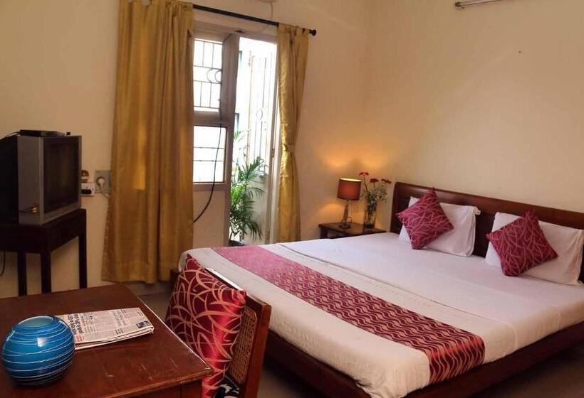 تختخواب و صبحانه Happy Planet