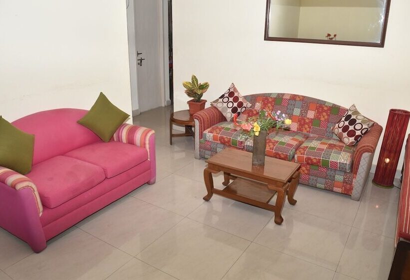 تختخواب و صبحانه Happy Planet