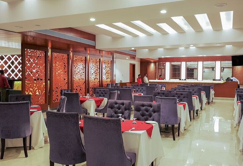 فندق Aryaan Resort And Residences