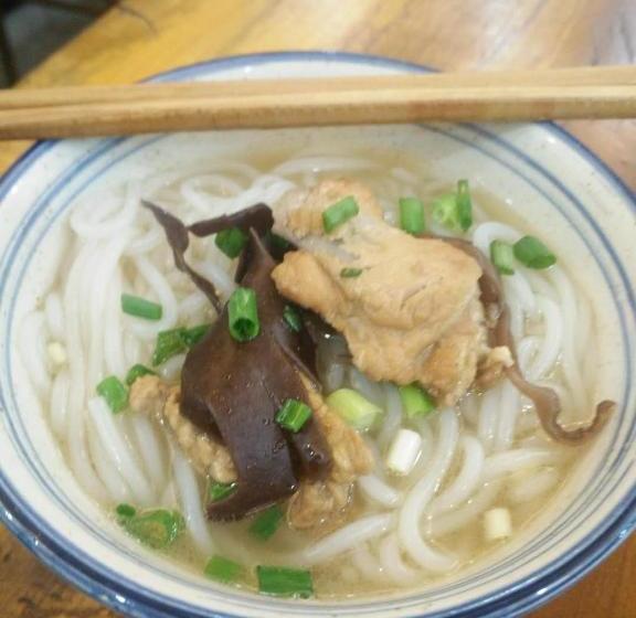 بنسيون Floral Joy  · Po Shan Gong Guan Fenghuang