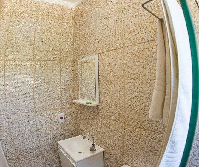 פנסיון Residencial Villa Container