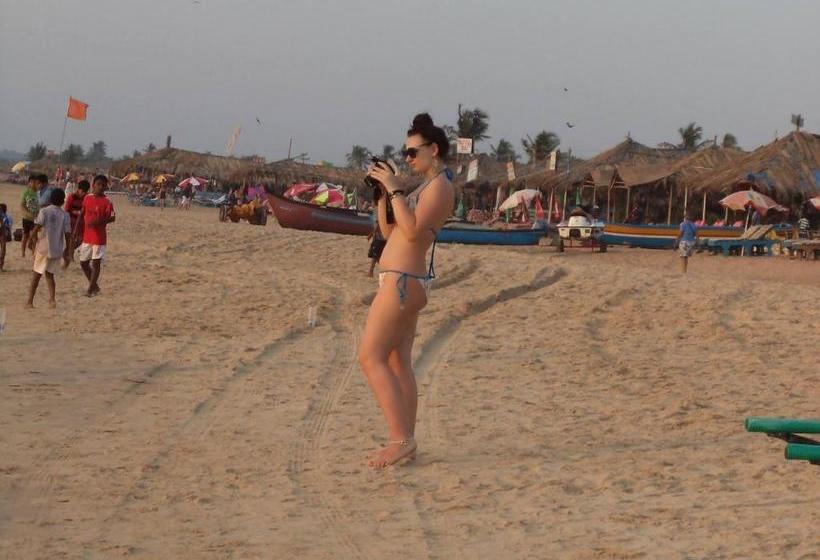 Hostel Embassy Guest House