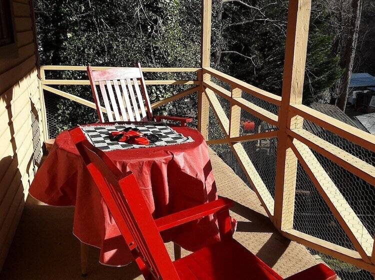 ホテル The Evening Shade River Lodge And Cabins