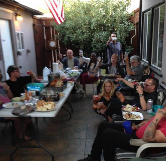 هاستل Timen House