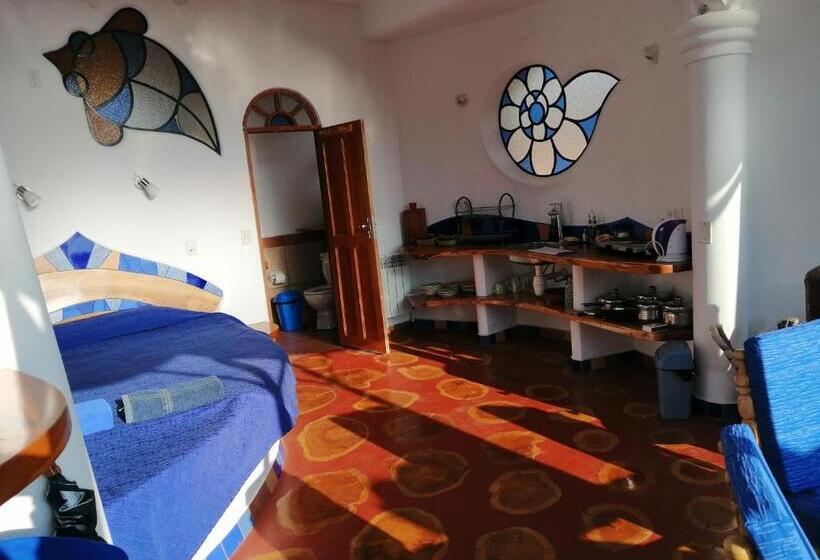 پانسیون Hostal Las Olas