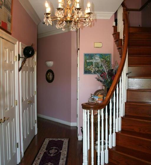 Heron Cay Lakeview Bed & Breakfast