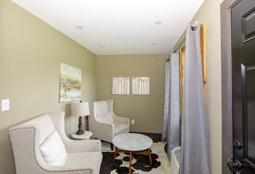 旅馆 The Inn At Warm Springs