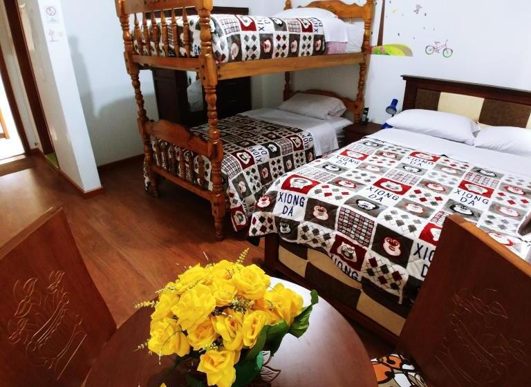 پانسیون Hostal Arauco