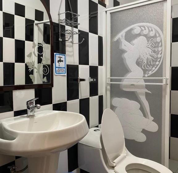 پانسیون Hostal Arauco