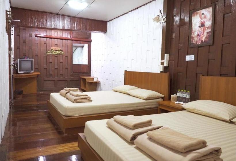 پانسیون Boobpha Resort