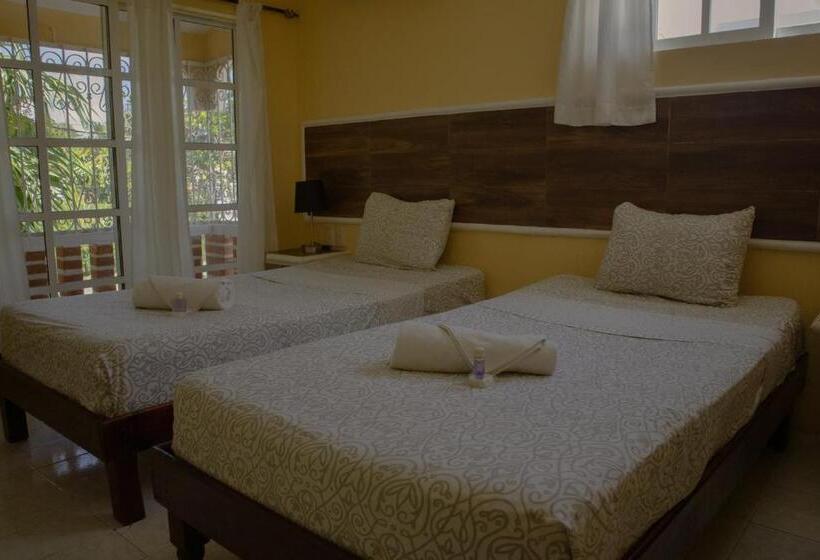 پانسیون Casa Wayak