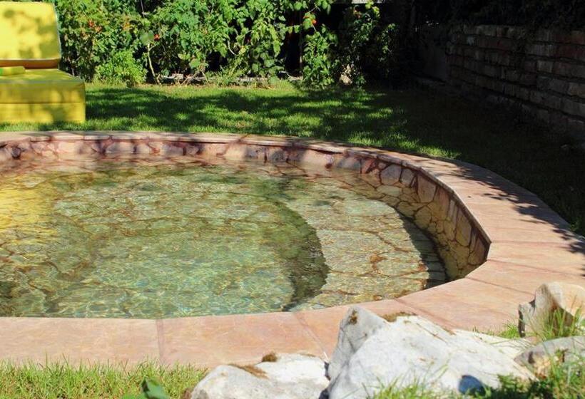 پانسیون Laguna Green Guest House