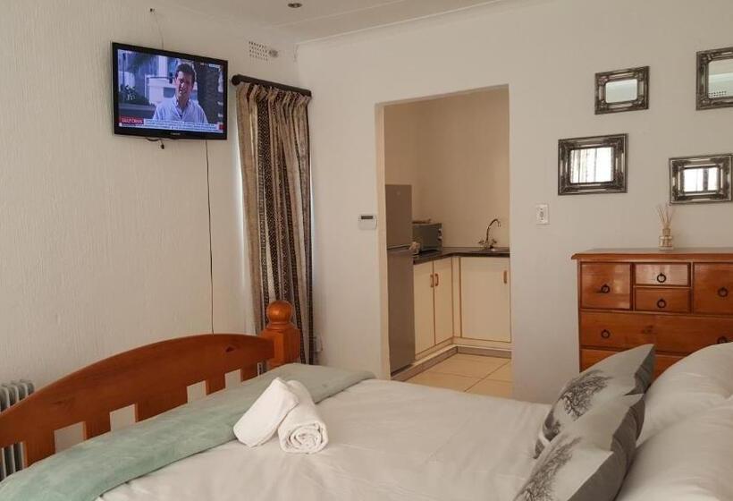 بنسيون 8 Ibis Lane Guest House