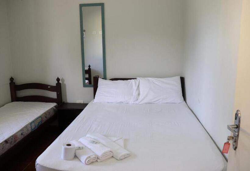 ペンション Camping Pousada Ilha Do Mel   Frente Ao Mar