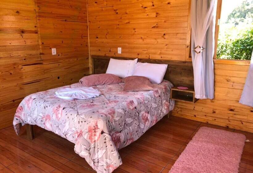 پانسیون Pousada Santa Terezinha