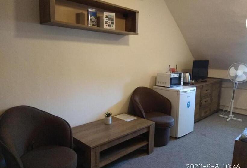 پانسیون Restaurace Alvi