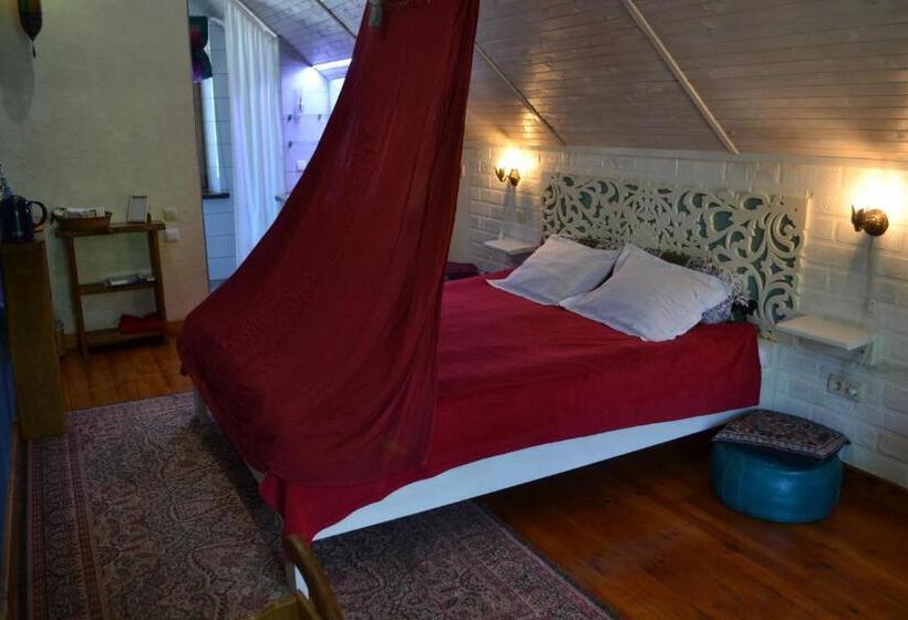 بنسيون Romantic Guest House