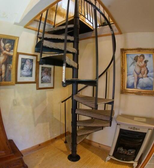 פנסיון Fleur De Lac Europeran Inn