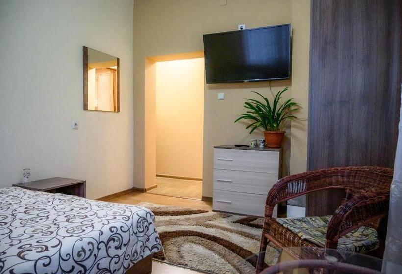 פנסיון Guest House Angelkovi