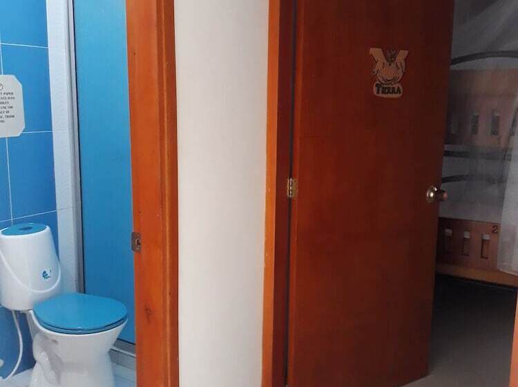 پانسیون Hostal Cocobomgo