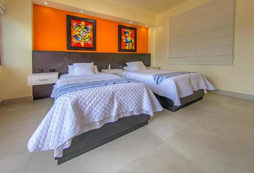 پانسیون Hostal Villamil