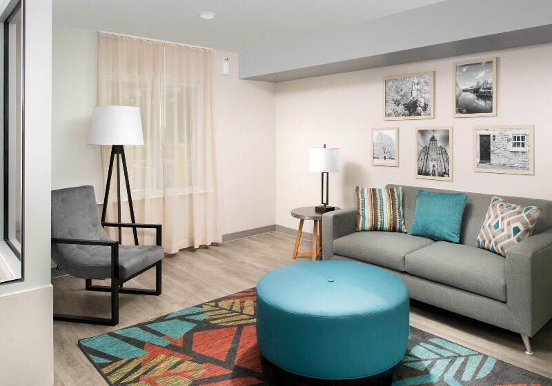 בית מלון כפרי Woodspring Suites Miami Southwest
