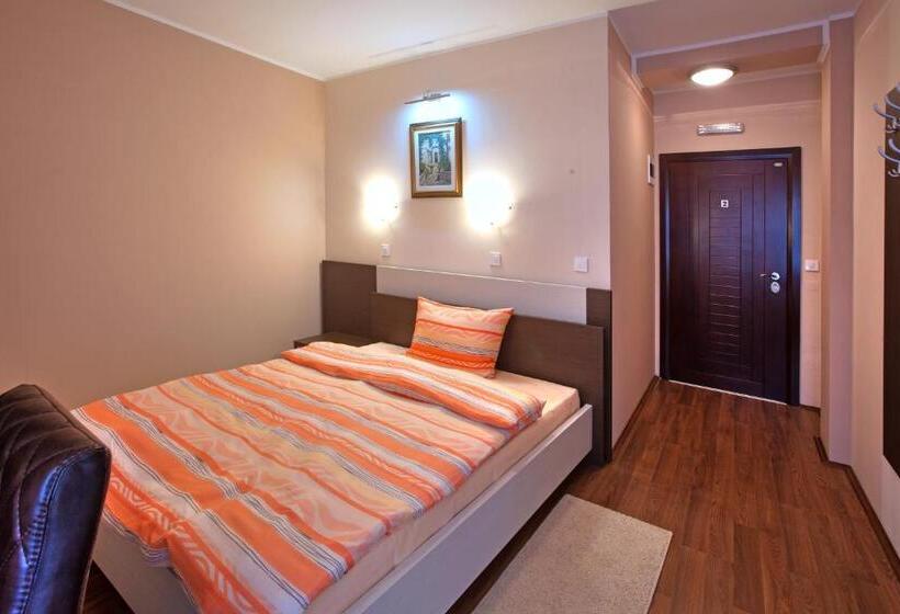 پانسیون Guesthouse Vitez
