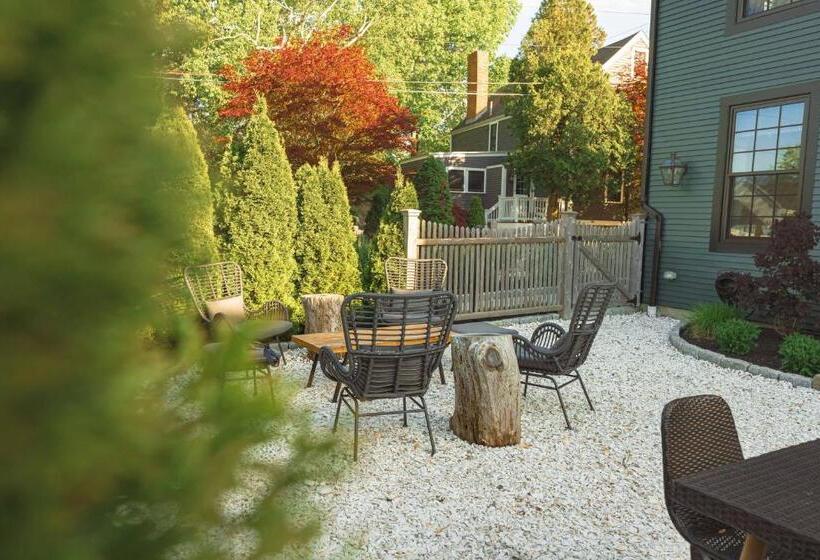 فندق صغير Great Island Inn   A Modern Boutique